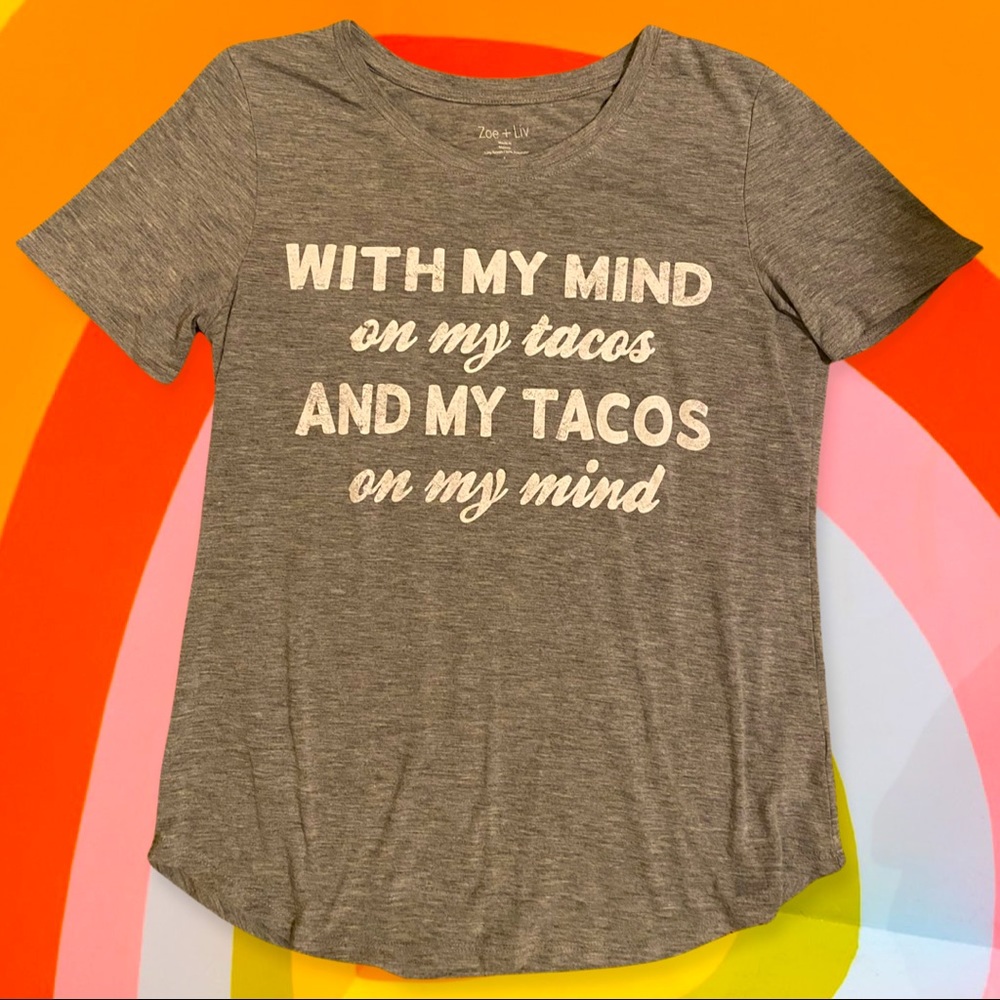 Super Comfy!! ECU Zoe + Liv Cute short sleeve t-shirt SZ L Fits like M
